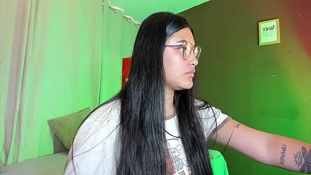 Snapshot of Little_Ivy chatting on 24, 2, 2026 Little Ivy online show from 24, 2, 2026