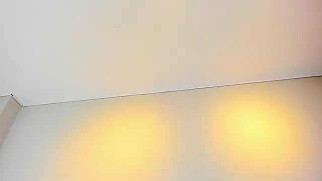 Isis Osman online show from 23, 2, 2026