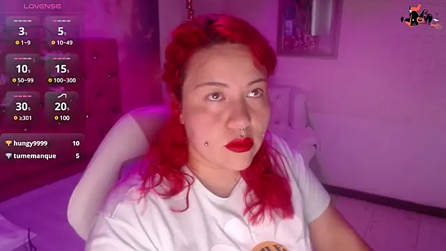 Snapshot of Bruja__Scarlata chatting on 28, 1, 2025 Bruja  Scarlata online show from 28, 1, 2025