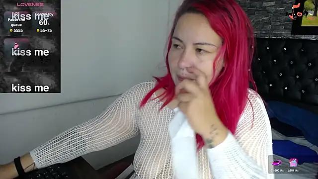 Snapshot of Bruja__Scarlata chatting on 12, 2, 2025 Bruja  Scarlata online show from 12, 2, 2025