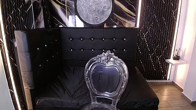 Snapshot of Bruja__Scarlata chatting on 6, 10, 2025 Bruja  Scarlata online show from 6, 10, 2025