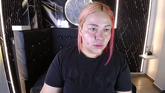 Bruja  Scarlata online show from 16, 12, 2025