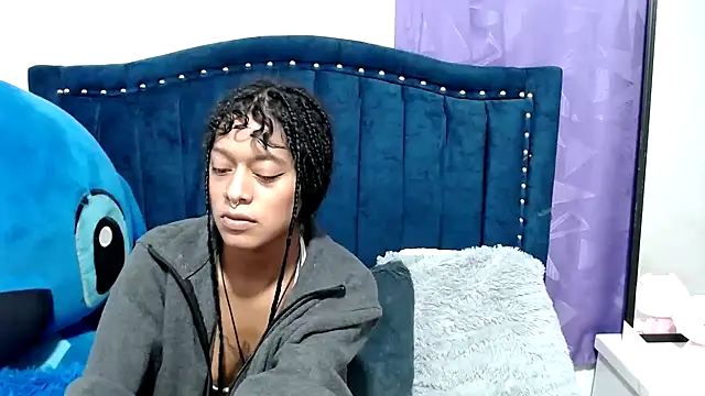 Snapshot of amathistalx chatting on 8, 3, 2025 amathistalx online show from 8, 3, 2025