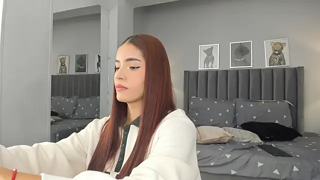 Snapshot of Madie__collins chatting on 17, 10, 2025 Madie  collins online show from 17, 10, 2025