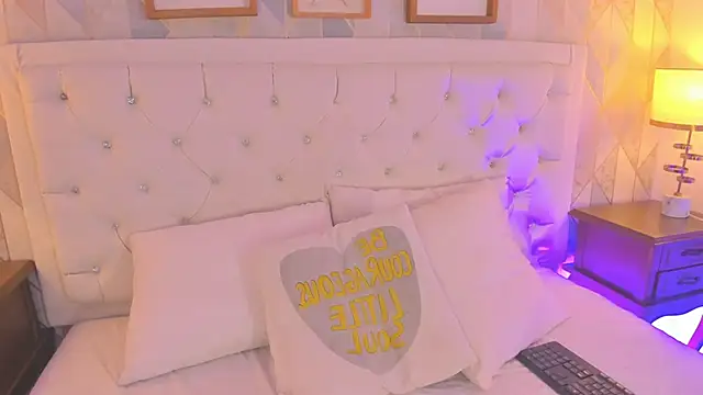 martina rivera  online show from 29, 4, 2026