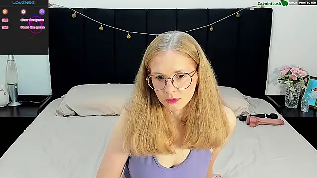 Snapshot of CatmintLush chatting on 28, 5, 2026 CatmintLush online show from 28, 5, 2026