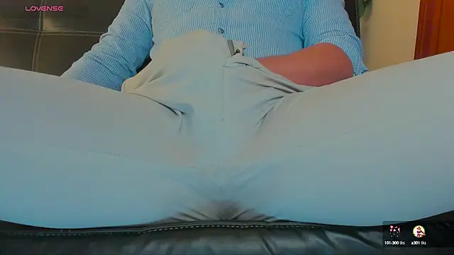 MrLonely02 online show from 9, 12, 2024