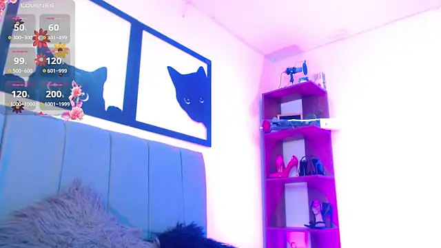 VictoriaMontero30000 online show from 8, 3, 2025