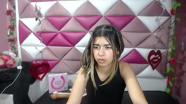 NahomiConnor  online show from 14, 1, 2025