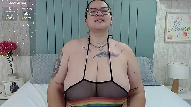 KarllaWalker online show from 6, 1, 2025