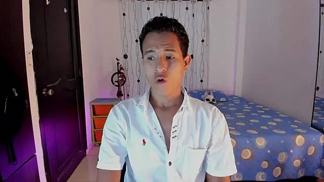 Snapshot of alessandro_wizard chatting on 15, 3, 2025 alessandro wizard online show from 15, 3, 2025