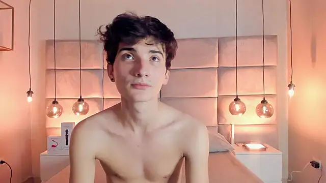 MaxHeat  online show from 10, 12, 2024