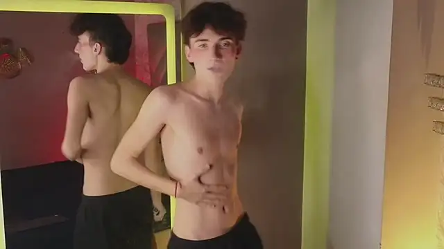 MaxHeat  online show from 3, 2, 2025