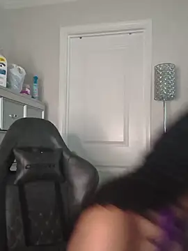 butterflybootyy online show from 23, 5, 2026