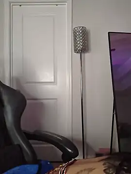 butterflybootyy online show from 15, 6, 2026