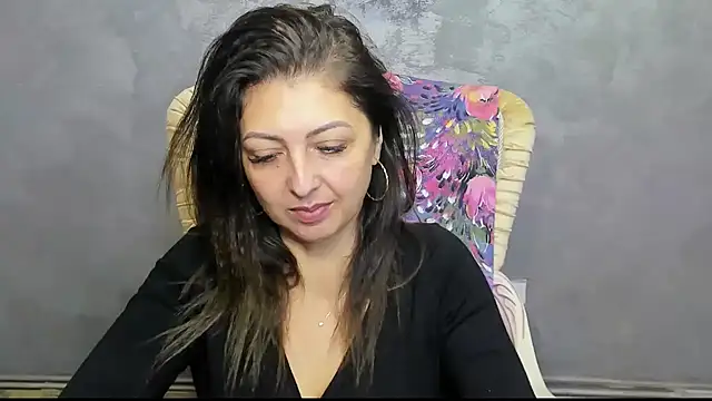 DivinSandra online show from 2, 12, 2024