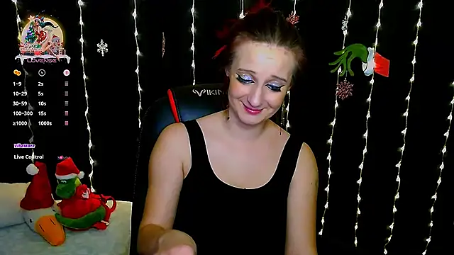 Snapshot of AgathaNoxe chatting on 25, 12, 2024 AgathaNoxe online show from 25, 12, 2024