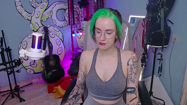 Snapshot of Cumpotik_Eve chatting on 18, 6, 2026 Cumpotik Eve online show from 18, 6, 2026