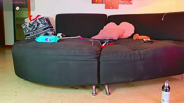 Snapshot of Lizzymontanaa chatting on 11, 12, 2024 Lizzymontanaa online show from 11, 12, 2024