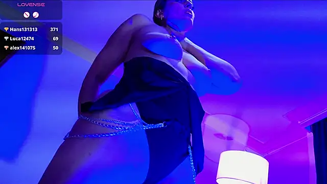 Snapshot of Lizzymontanaa chatting on 30, 12, 2024 Lizzymontanaa online show from 30, 12, 2024