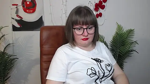 ZannaDreil online show from 7, 5, 2026