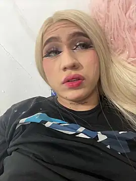 Snapshot of AriannaRouxx chatting on 30, 1, 2025 AriannaRouxx online show from 30, 1, 2025