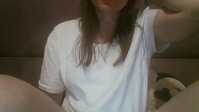 Snapshot of Sladkiegubki chatting on 19, 2, 2025 Sladkiegubki online show from 19, 2, 2025