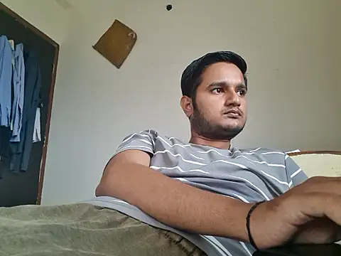 Snapshot of Jonrobinso chatting on 22, 10, 2025 Jonrobinso online show from 22, 10, 2025