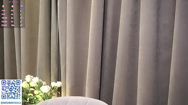 Snapshot of EvelyynLopez chatting on 16, 12, 2024 EvelyynLopez online show from 16, 12, 2024