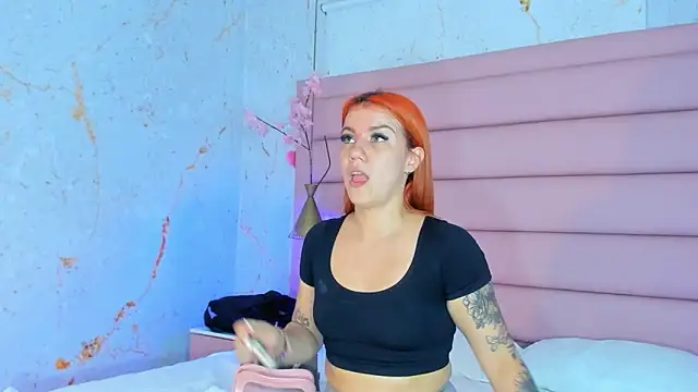 Snapshot of MelaniieRoux chatting on 17, 5, 2026 MelaniieRoux online show from 17, 5, 2026