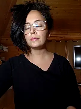 Snapshot of Selena_Selly7 chatting on 4, 10, 2025 Selena Selly7 online show from 4, 10, 2025