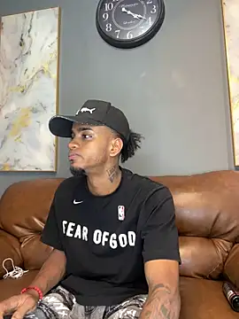 Snapshot of AaronCruz_ chatting on 24, 1, 2025 AaronCruz  online show from 24, 1, 2025