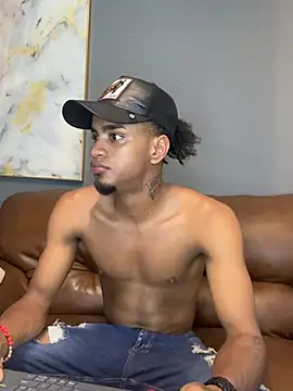 Snapshot of AaronCruz_ chatting on 3, 2, 2025 AaronCruz  online show from 3, 2, 2025