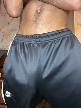 Snapshot of AaronCruz_ chatting on 7, 2, 2025 AaronCruz  online show from 7, 2, 2025