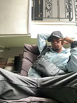 Snapshot of AaronCruz_ chatting on 12, 2, 2025 AaronCruz  online show from 12, 2, 2025