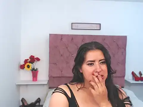 Snapshot of Leslylove26 chatting on 14, 12, 2024 Leslylove26 online show from 14, 12, 2024