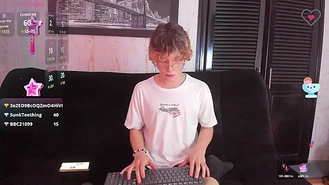 Snapshot of Max_lover1 chatting on 3, 2, 2025 Max lover1 online show from 3, 2, 2025