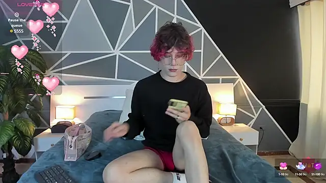 Snapshot of Max_lover1 chatting on 19, 3, 2025 Max lover1 online show from 19, 3, 2025