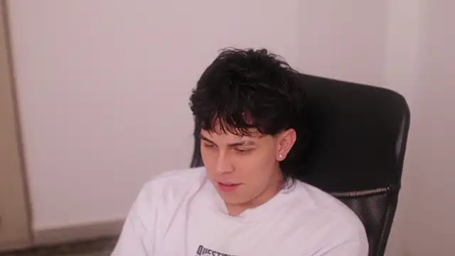 Snapshot of Tony_Hoffa chatting on 15, 2, 2026 Tony Hoffa online show from 15, 2, 2026