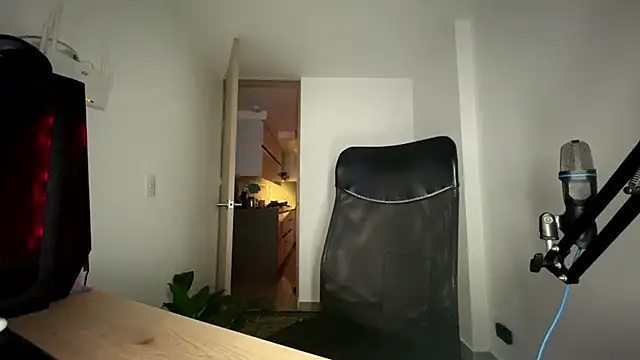 Snapshot of Tony_Hoffa chatting on 8, 3, 2026 Tony Hoffa online show from 8, 3, 2026