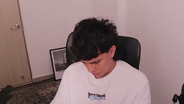 Snapshot of Tony_Hoffa chatting on 22, 3, 2026 Tony Hoffa online show from 22, 3, 2026