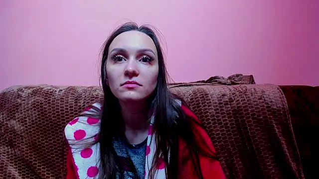 AlmaQueen online show from 6, 12, 2024