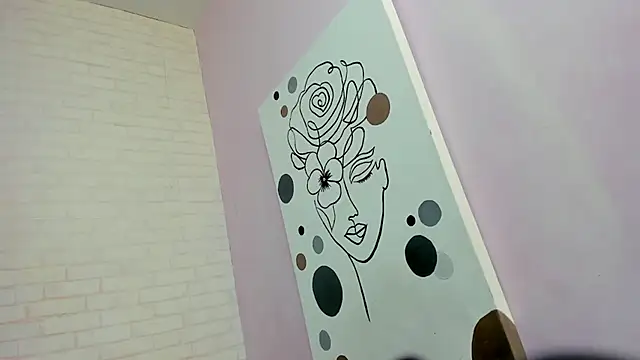 Tiffany mendez online show from 17, 9, 2025