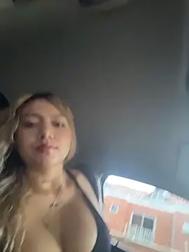 Snapshot of amanda-medrano1 chatting on 19, 3, 2026 amanda-medrano1 online show from 19, 3, 2026