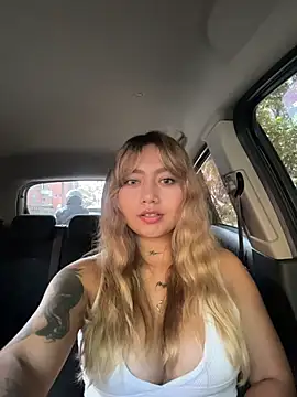 Snapshot of amanda-medrano1 chatting on 28, 3, 2026 amanda-medrano1 online show from 28, 3, 2026