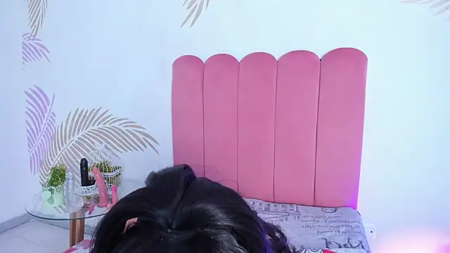 JulessCornett online show from 30, 12, 2024