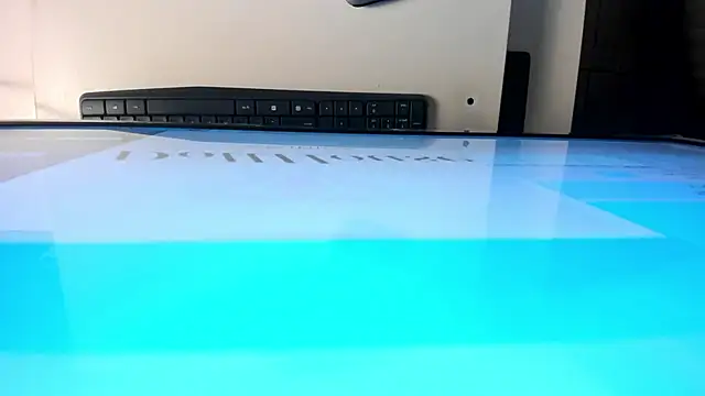 escarleth   online show from 31, 12, 2024