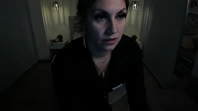 Snapshot of escarleth__ chatting on 22, 9, 2025 escarleth   online show from 22, 9, 2025