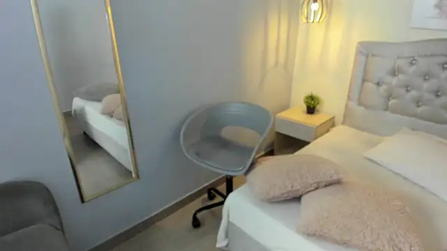 escarleth   online show from 3, 7, 2026