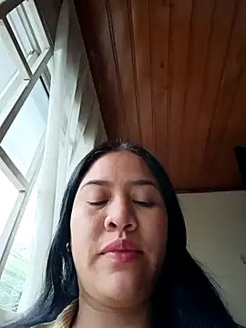 Snapshot of Miia_grand chatting on 18, 11, 2025 Miia grand online show from 18, 11, 2025